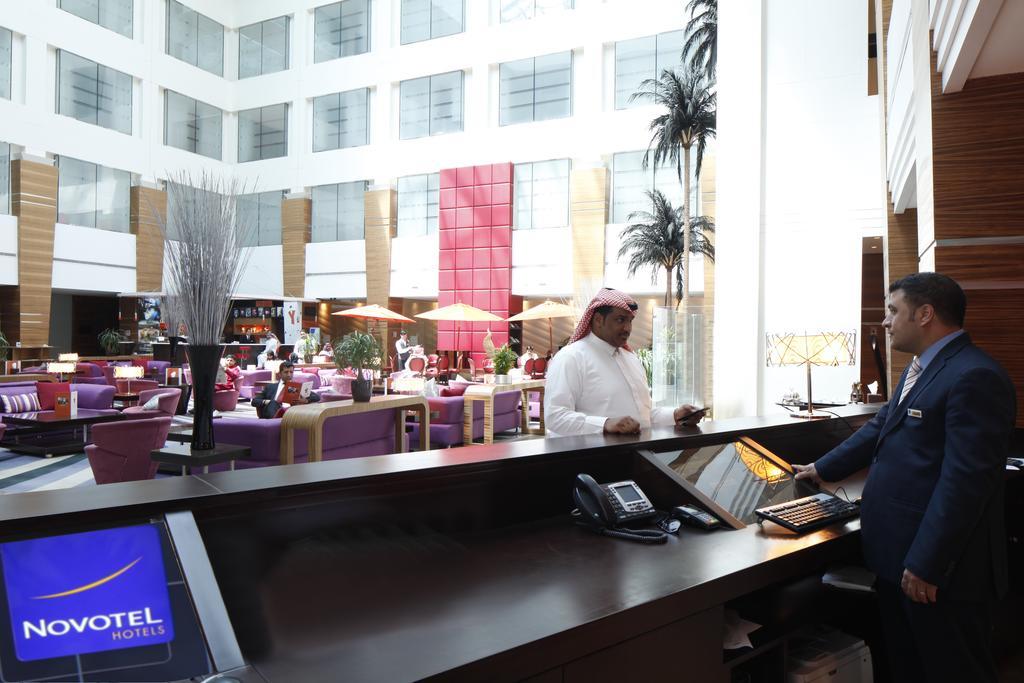 Novotel Dammam Business Park Eksteriør bilde