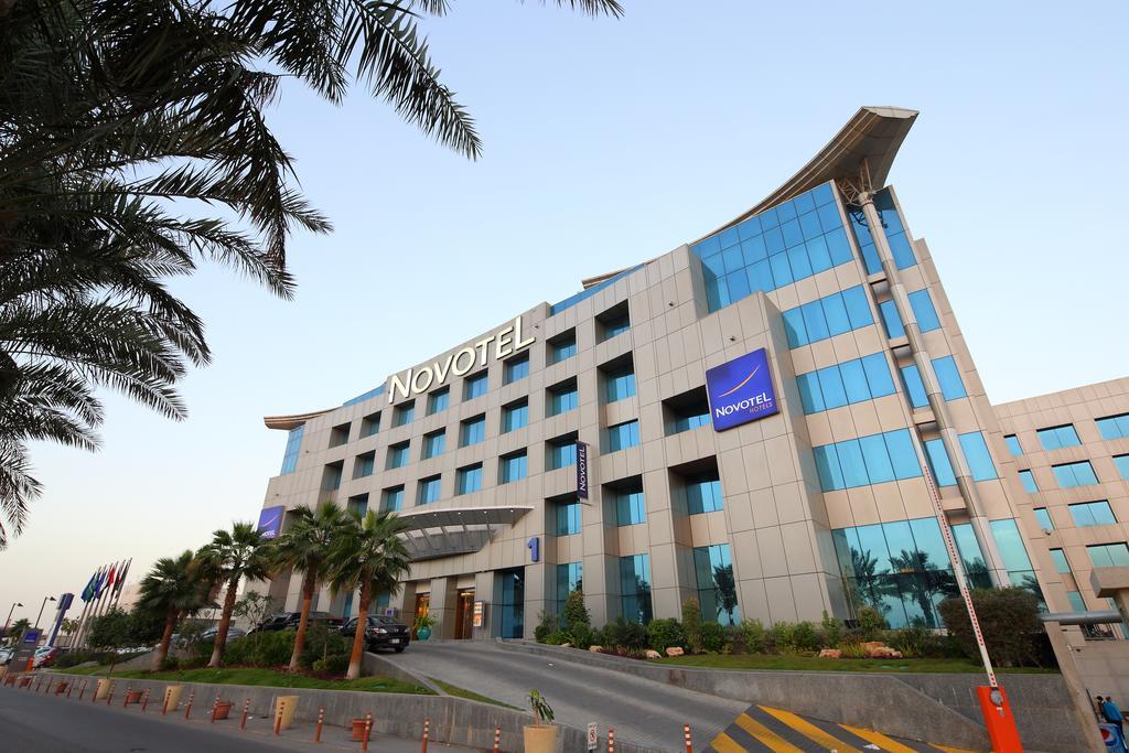 Novotel Dammam Business Park Eksteriør bilde