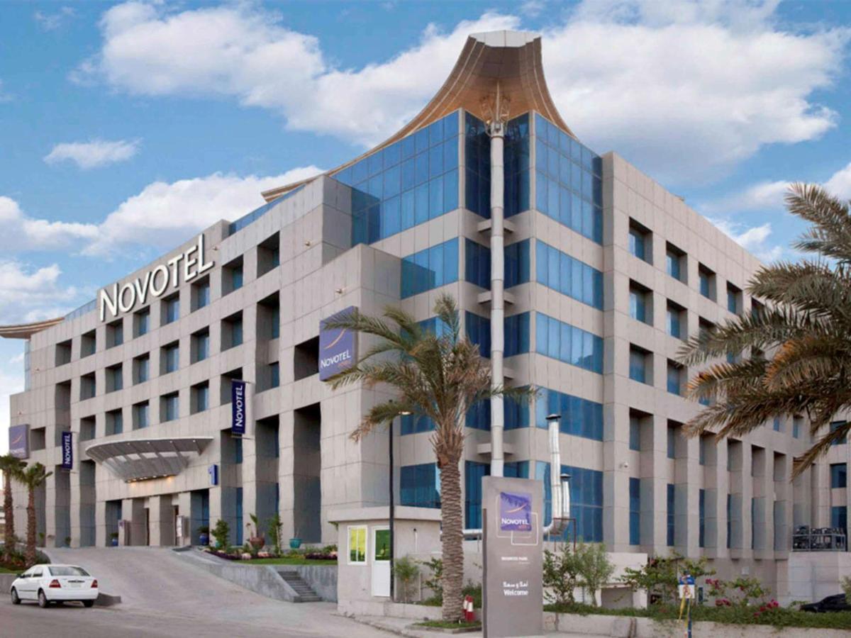 Novotel Dammam Business Park Eksteriør bilde